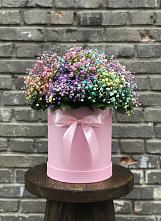 Цветочная композиция из Гипсофила и Розы в шляпной коробке в Безопасном