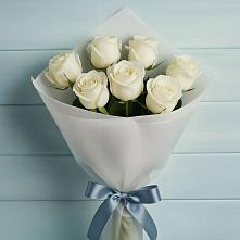 Букет 7 Белых роз Эдлесс Лав в Безопасном