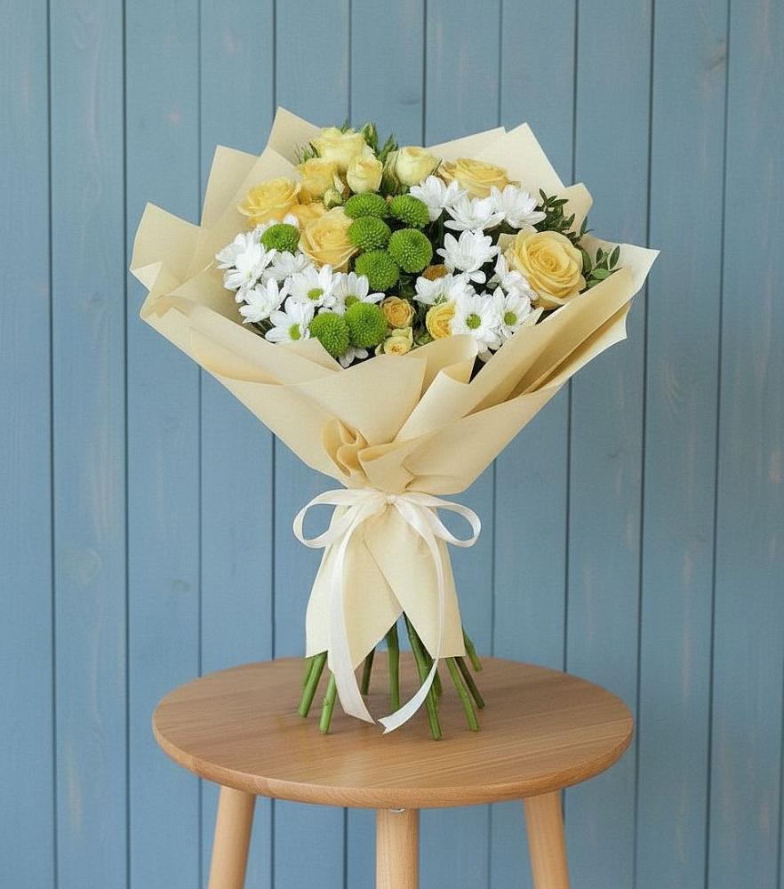 Букет цветов из: Хризантемы и Розы в Безопасном