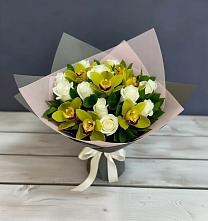 Букет цветов из:  Орхидеи и Розы в Безопасном