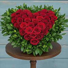 Цветочная композиция из Розы в виде сердца в Безопасном