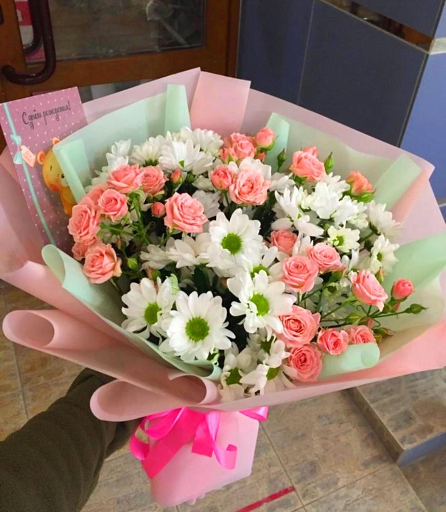 Букет цветов из: Розы и Хризантемы в Безопасном