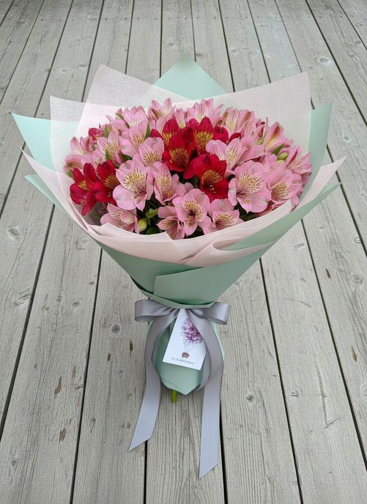 Букет цветов из: Альстромерии в Безопасном