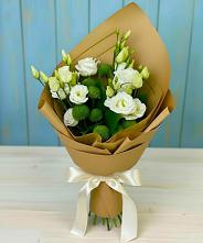 Букет цветов из:  Хризантемы и Лизиантусы в Безопасном