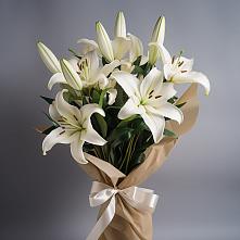 Букет цветов из:  Лилии в Безопасном