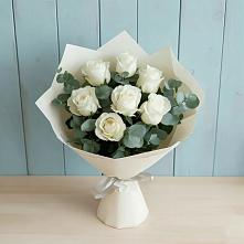 Букет Белые розы в Эвкалипте в Безопасном