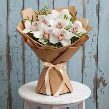 Букет цветов из:  Орхидеи и Розы в Безопасном